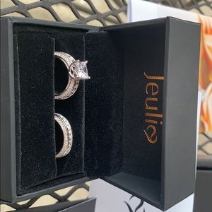 Beautiful Jeulia Wedding Set size 6